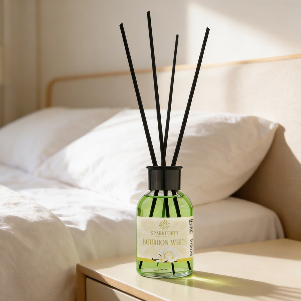 Sparkforty Bourbon White Reed Diffuser Home Fragrance, Luxury Glass Bottle 110ml with Natural Rattan Reeds, Vanilla Bean & White Floral Long-Lasting Room Air Freshener